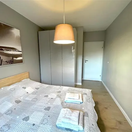 Seaapartment #2 *