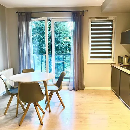 Seaapartment #2 *